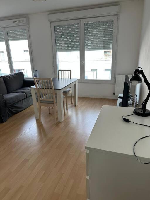 Grand Studio De 37M Carres - Rer Laplace Et Maison Des Examens A 5 Minutes A Pied 阿尔克伊 外观 照片